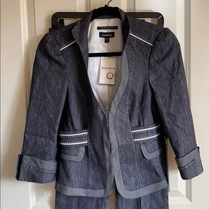 Bebe tailored denim blazer. Size 4. NWT